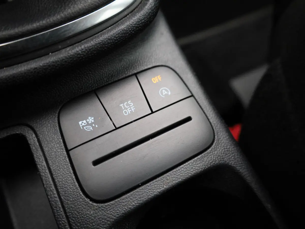 1.0 EcoBoost Hybrid Titanium | PDC Achter | Cruise Control | Elektrische Ramen |