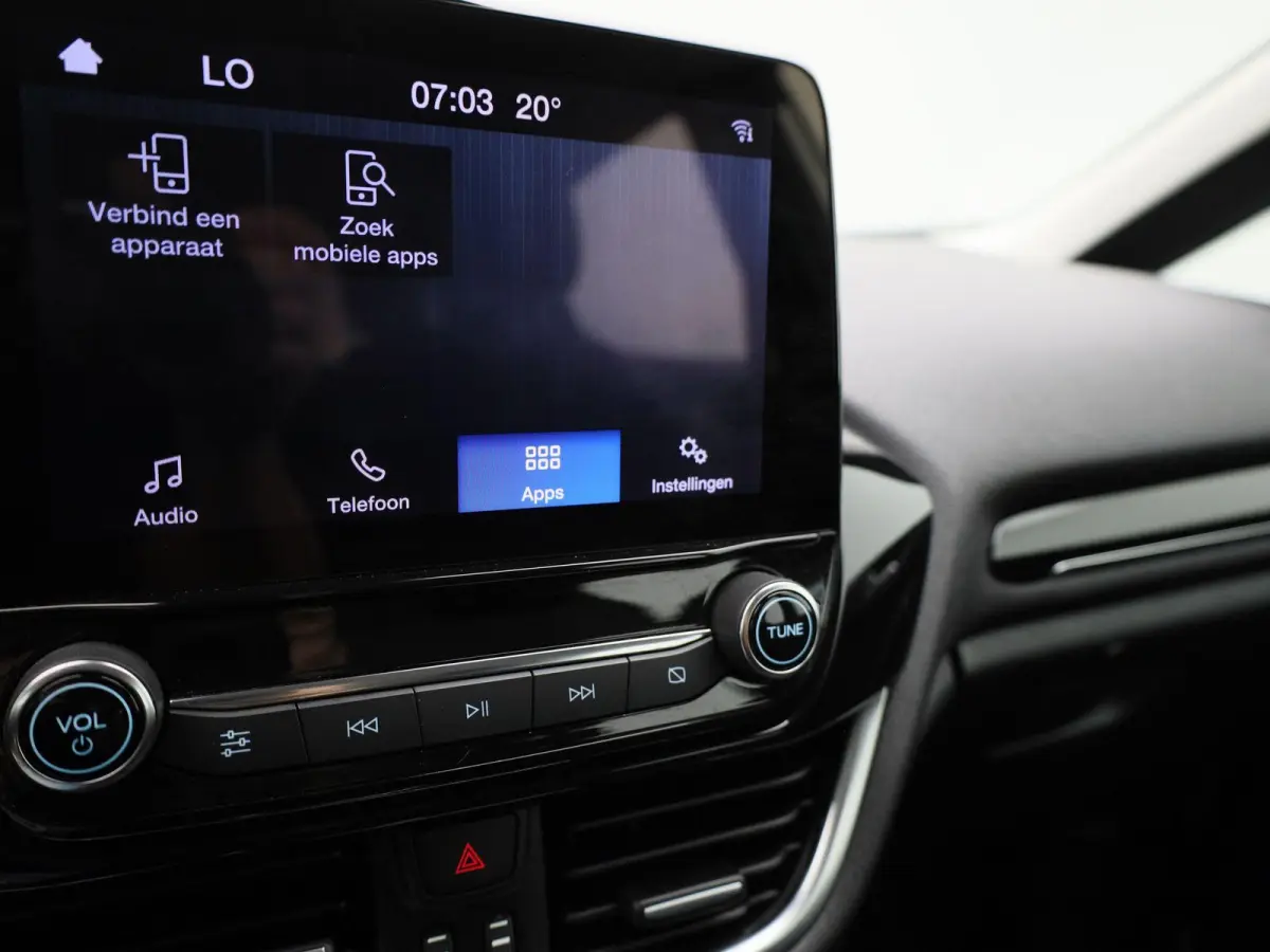 1.0 EcoBoost Hybrid Titanium | PDC Achter | Cruise Control | Elektrische Ramen |