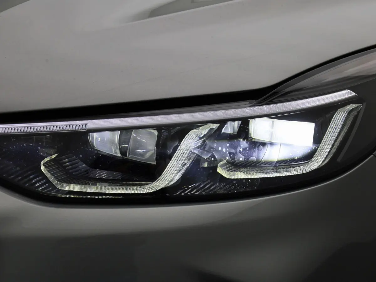 2.5 PHEV ST-Line Winter Pack | All Season Banden