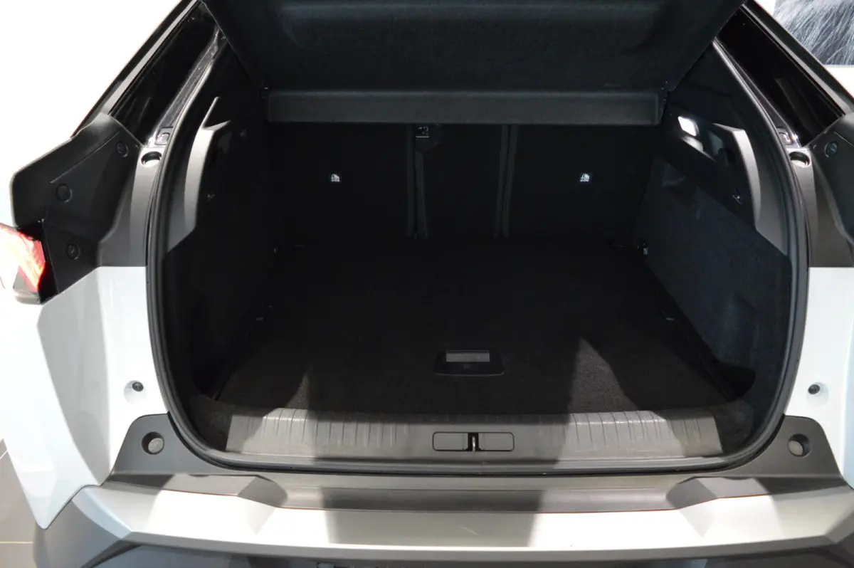 1.2 Hybrid 136 GT | Camera | Navigatie | Climate control | Apple Carplay/Android Auto