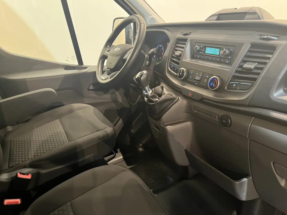 350 2.0 TDCI L4 Trend 130 PK RWD Bakwagen / Sörensen Laadklep / Meubelbak / Euro 6 / Airco / Cruise Control / 3-Zits / 45.000 KM !!