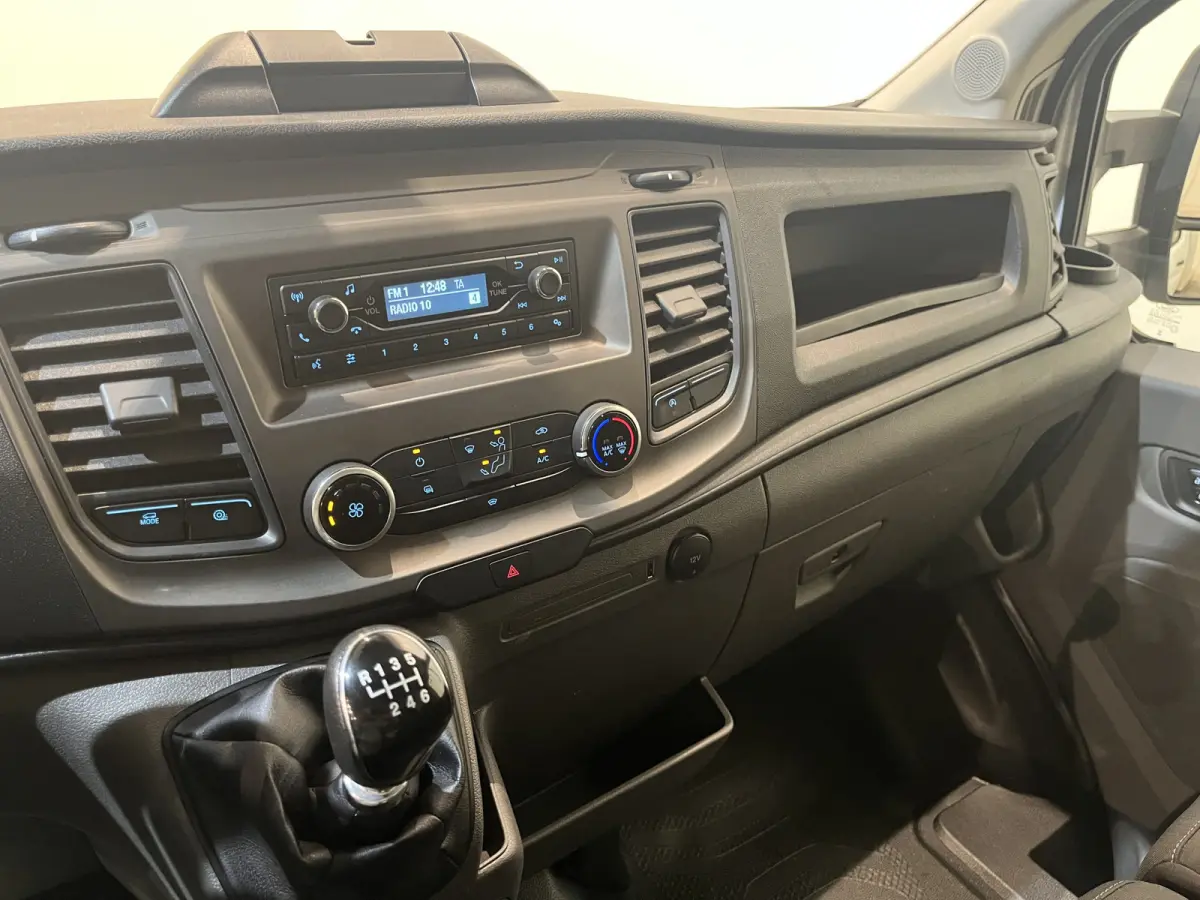 350 2.0 TDCI L4 Trend 130 PK RWD Bakwagen / Sörensen Laadklep / Meubelbak / Euro 6 / Airco / Cruise Control / 3-Zits / 45.000 KM !!