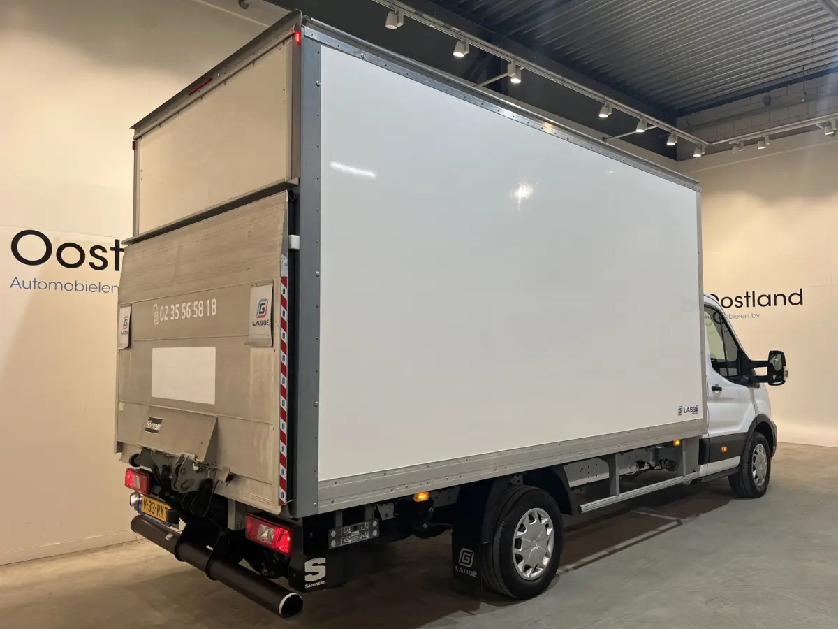 350 2.0 TDCI L4 Trend 130 PK RWD Bakwagen / Sörensen Laadklep / Meubelbak / Euro 6 / Airco / Cruise Control / 3-Zits / 45.000 KM !!