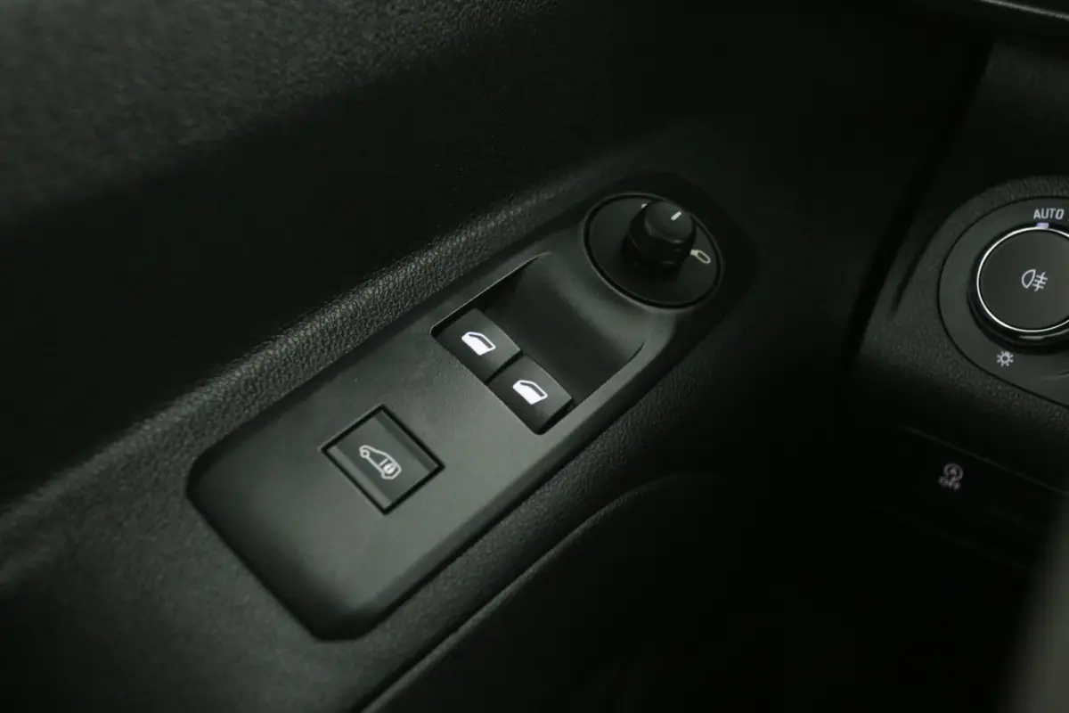 1.6D 100PK | Marge | Airco | Cruise | Carplay | Trekhaak | Navi | Parkeersens.