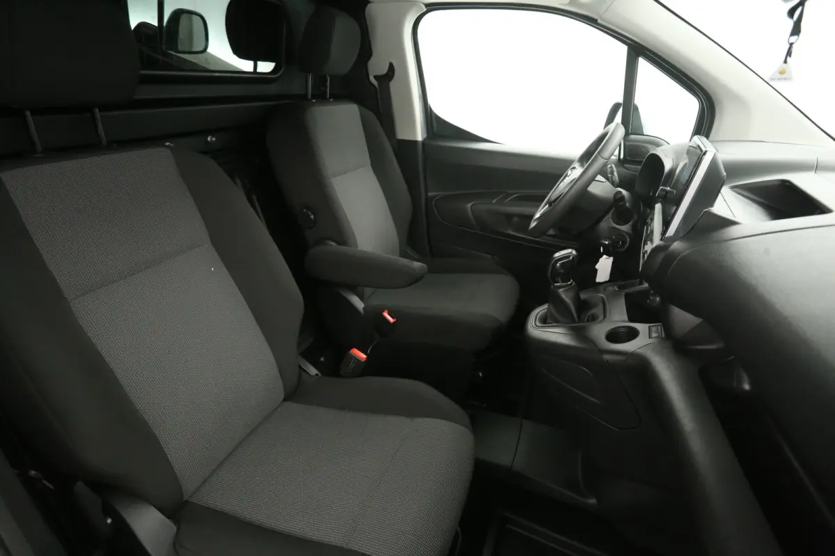 1.6D 100PK | Marge | Airco | Cruise | Carplay | Trekhaak | Navi | Parkeersens.