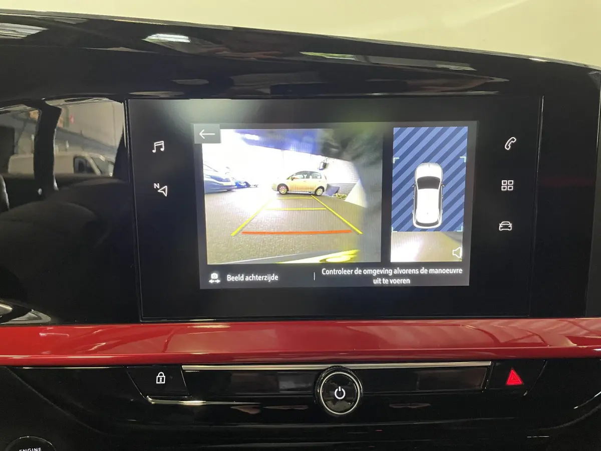 1.2 130pk Automaat GS Line Navigatie Draadloos Apple CarPlay/ Android Auto 180° Camera Stoel Stuurverwarming Keyless  LED