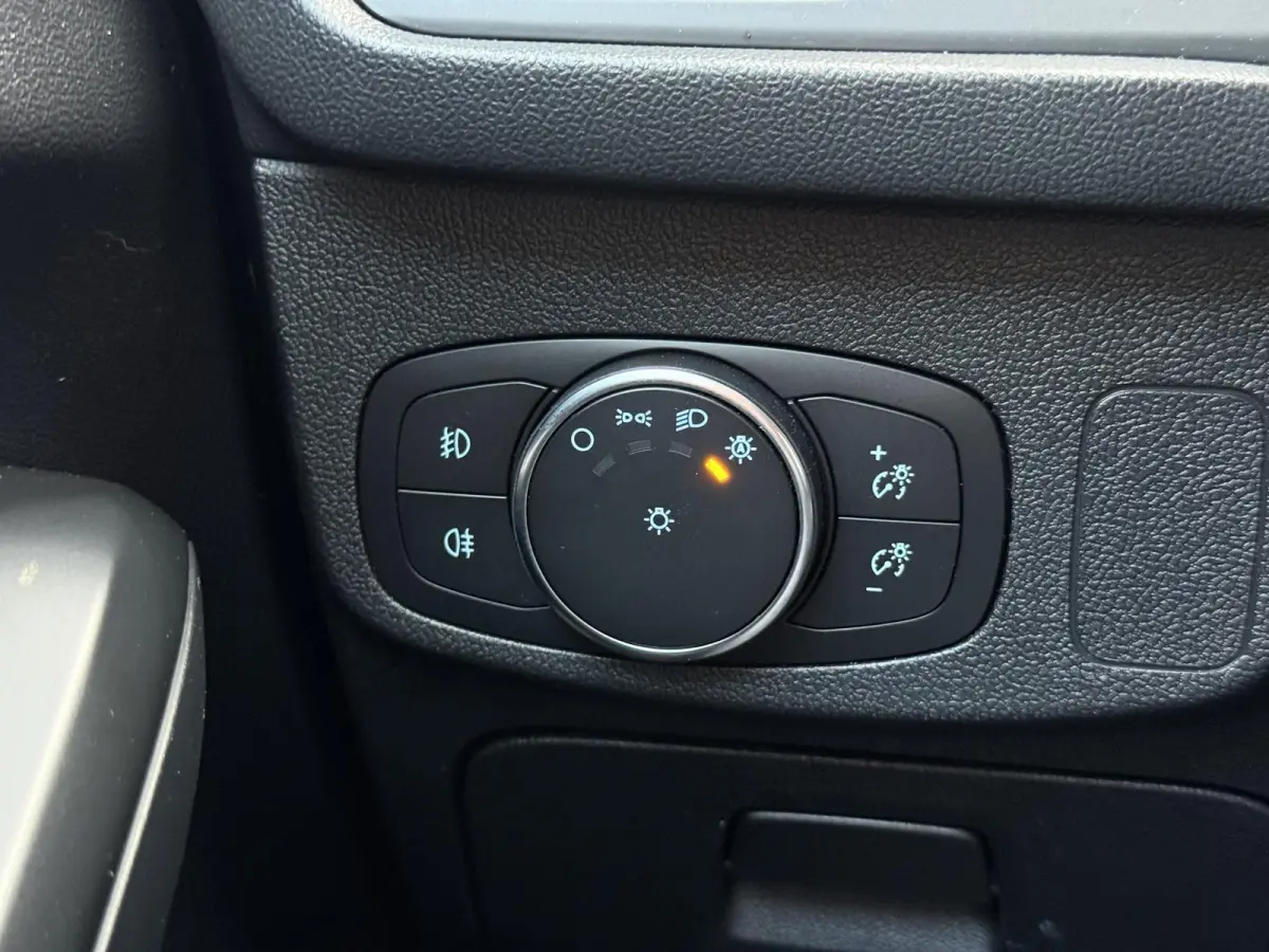 1.0 EcoBoost Titanium Business 2e Eigenaar|Navi|Camera|Clima|Cruise|Stoelverwarming|Carplay|APK tot 06-2027
