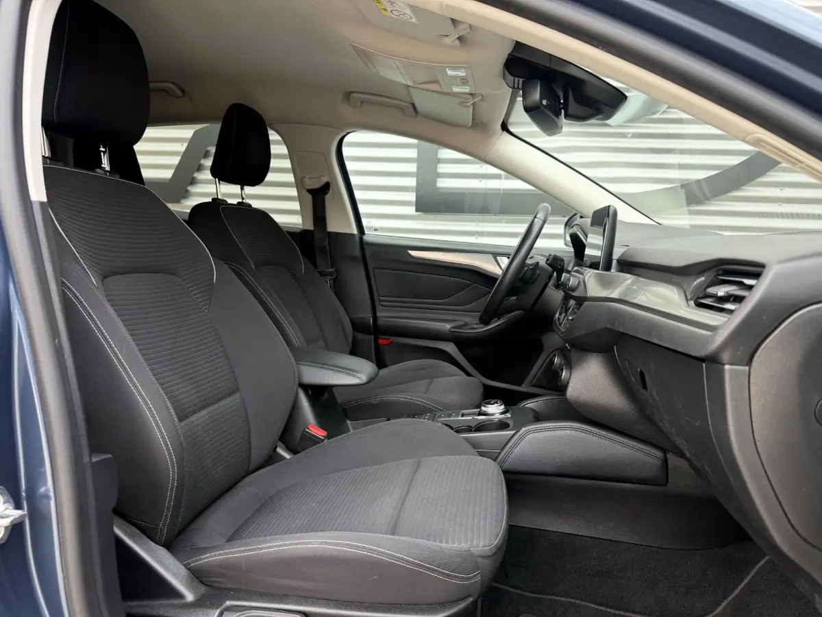 1.0 EcoBoost Titanium Business 2e Eigenaar|Navi|Camera|Clima|Cruise|Stoelverwarming|Carplay|APK tot 06-2027