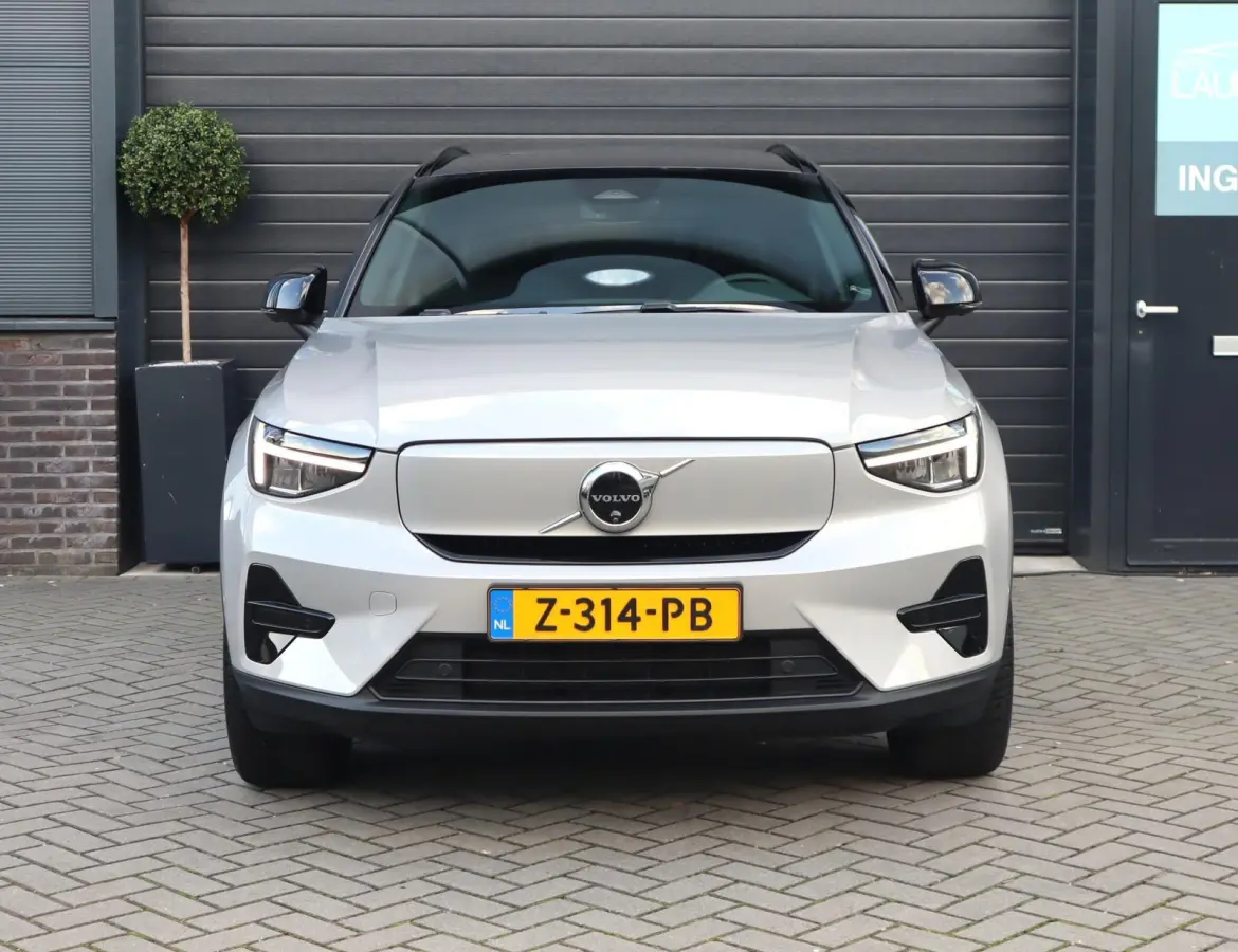 Single Motor Extended Range Ultra 82 kWh | 99,96% SOH | Pano | Memory Seats | 360 camera | Trekhaak | Harman Kardon