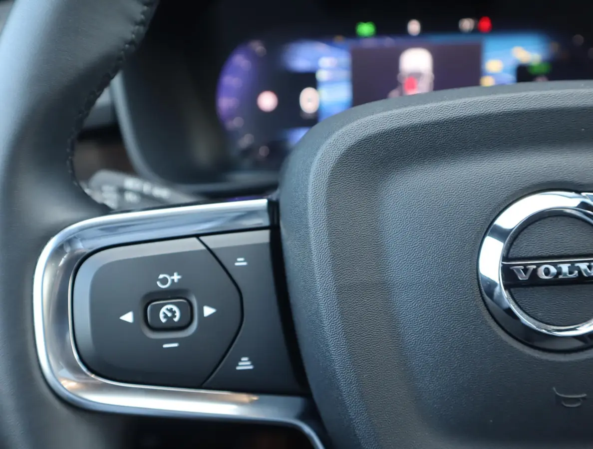 Single Motor Extended Range Ultra 82 kWh | 99,96% SOH | Pano | Memory Seats | 360 camera | Trekhaak | Harman Kardon