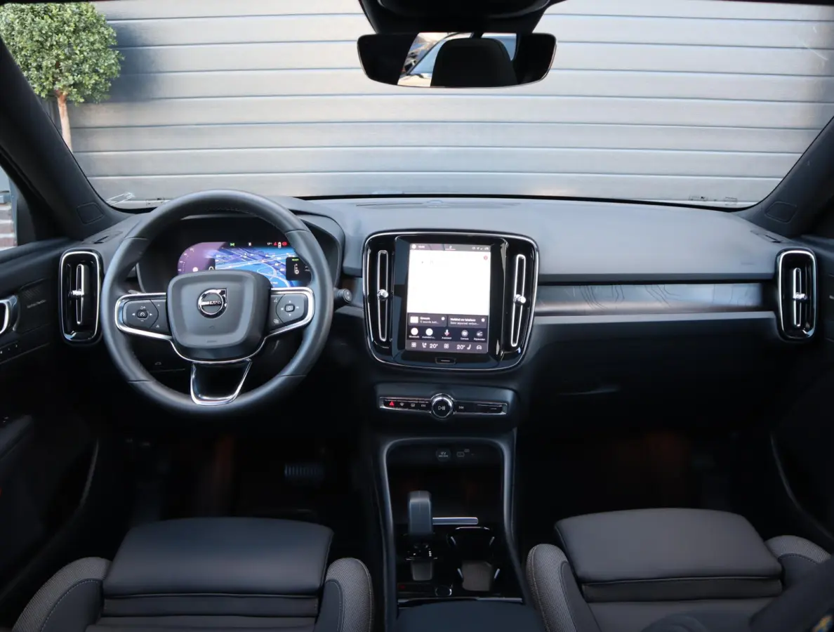 Single Motor Extended Range Ultra 82 kWh | 99,96% SOH | Pano | Memory Seats | 360 camera | Trekhaak | Harman Kardon
