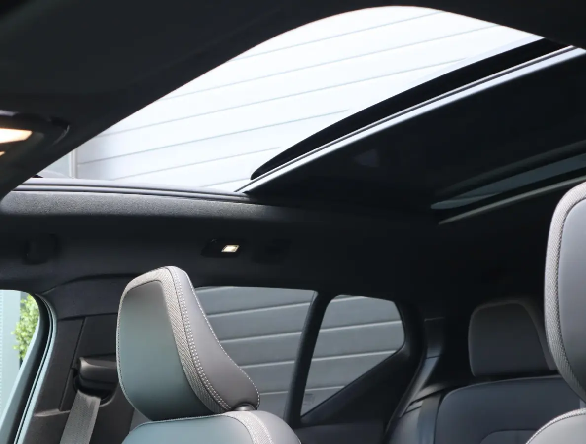 Single Motor Extended Range Ultra 82 kWh | 99,96% SOH | Pano | Memory Seats | 360 camera | Trekhaak | Harman Kardon