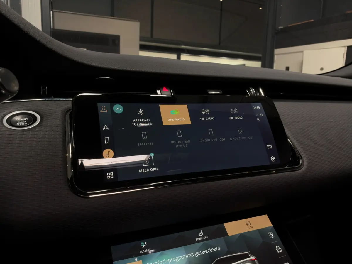 1.5 P300e AWD R-Dynamic S Pano | Full Digital Dashboard | 360 | Meridian | LED | Stuurverw.