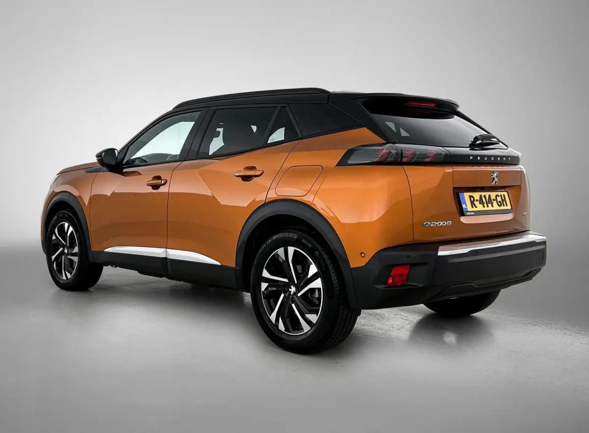 SUV EV GT 50 kWh 136pk | Accu 89% | 1-fase laden | Lage kilometerstand | Navigatie | Achteruitrijcamera | Full Led koplampen | 3D Cockpit | Climate Control | Cruise Control | Half Lederen sp