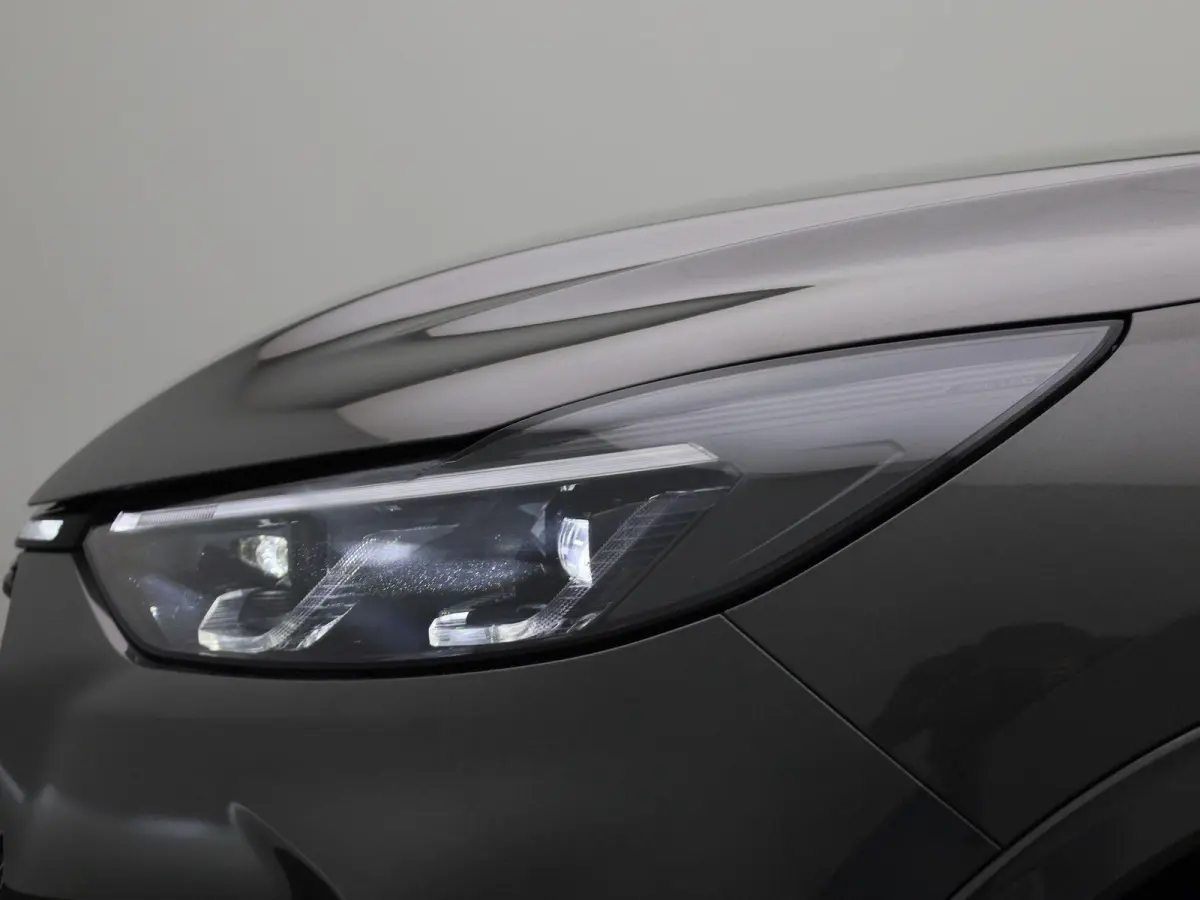 2.5 Duratec PHEV ST-Line CVT Head-Up Display | Winter Pack | All Season Banden
