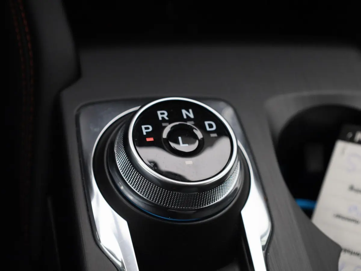 2.5 Duratec PHEV ST-Line CVT Head-Up Display | Winter Pack | All Season Banden
