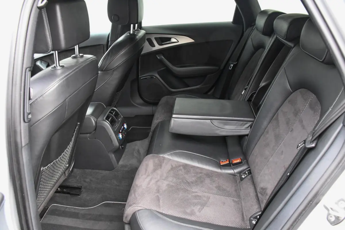 3.0 TFSI quattro S-line Trekhaak Stoelverwarming