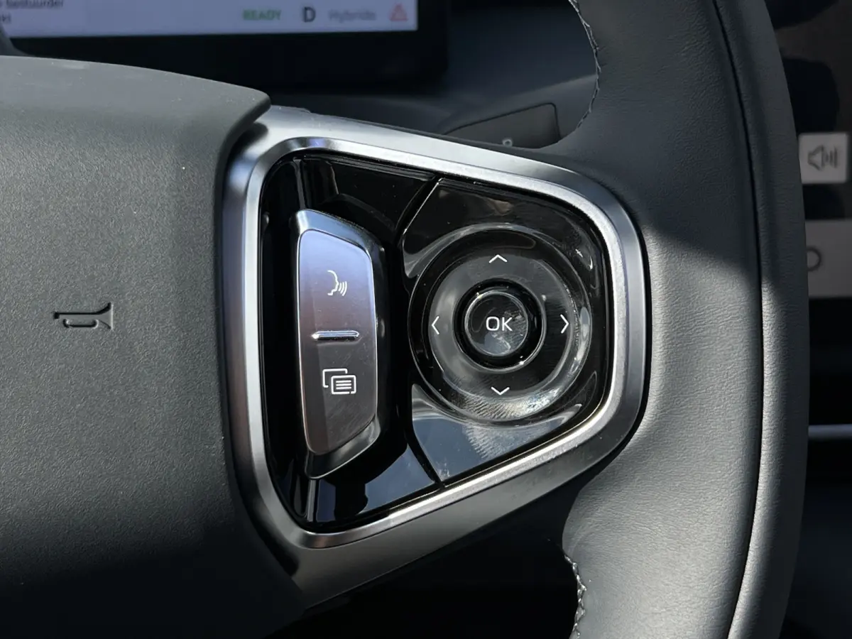 1.5 Max+ PHEV | Long Range | 8 jaar garantie | Geely Specialist | Pano
