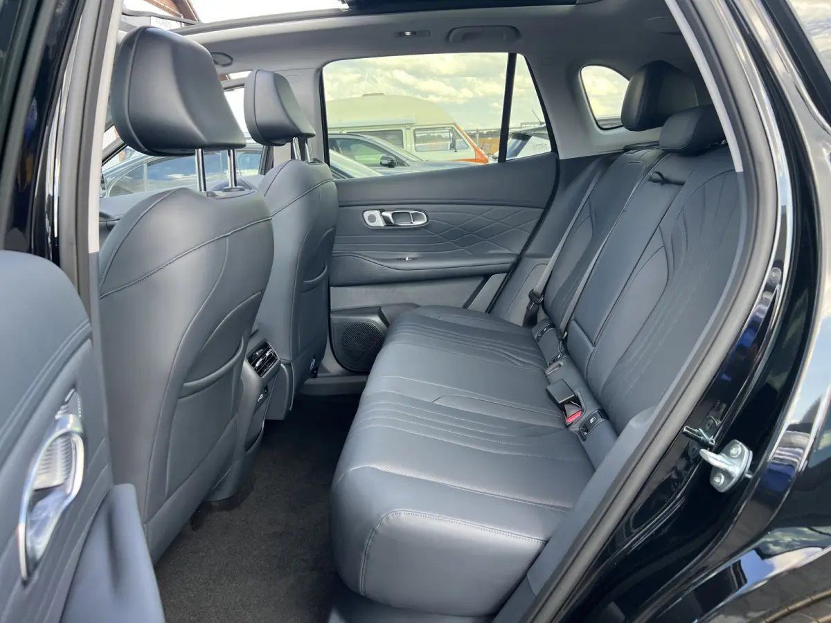 1.5 Max+ PHEV | Long Range | 8 jaar garantie | Geely Specialist | Pano