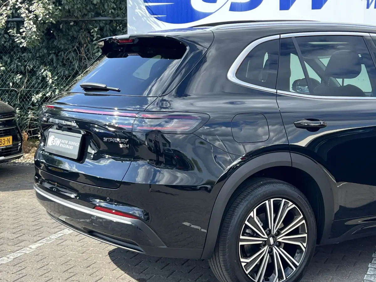1.5 Max+ PHEV | Long Range | 8 jaar garantie | Geely Specialist | Pano