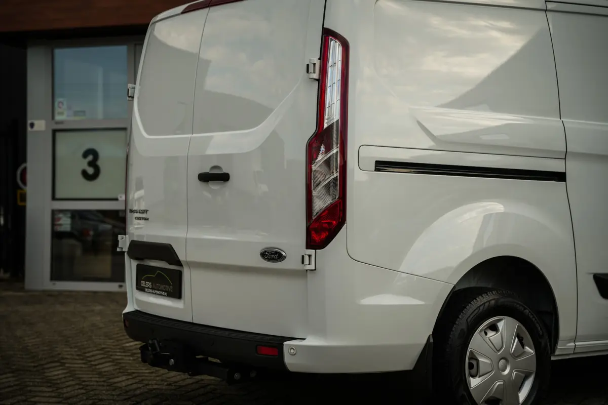 280 2.0 TDCI L1 Trend | Airco | Trekhaak | Sortimo inrichting | Elektr. ramen | Nieuwstaat! |