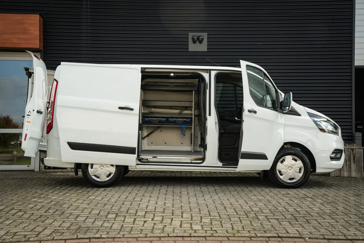 280 2.0 TDCI L1 Trend | Airco | Trekhaak | Sortimo inrichting | Elektr. ramen | Nieuwstaat! |