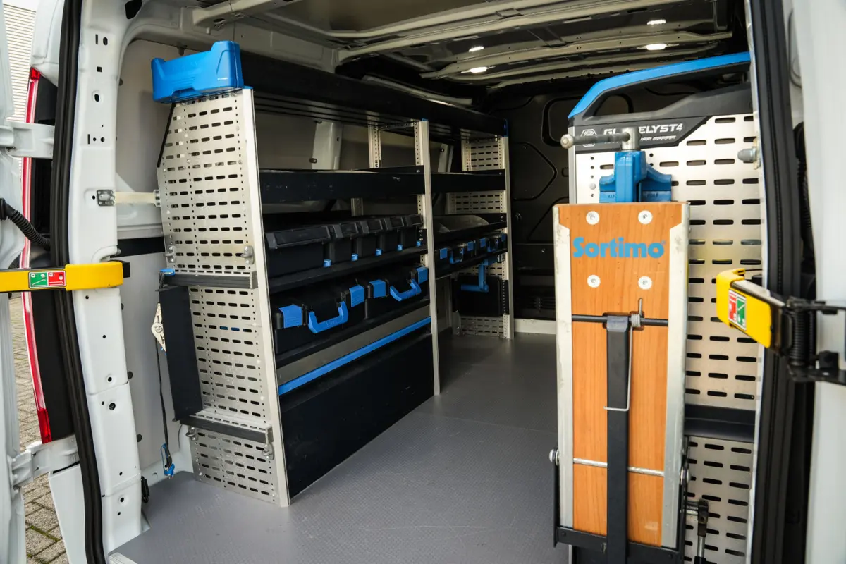 280 2.0 TDCI L1 Trend | Airco | Trekhaak | Sortimo inrichting | Elektr. ramen | Nieuwstaat! |