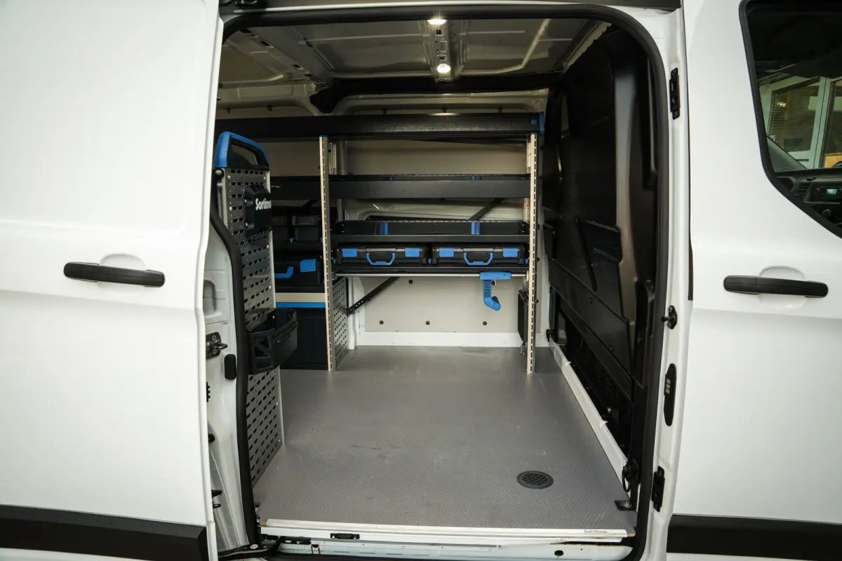 280 2.0 TDCI L1 Trend | Airco | Trekhaak | Sortimo inrichting | Elektr. ramen | Nieuwstaat! |