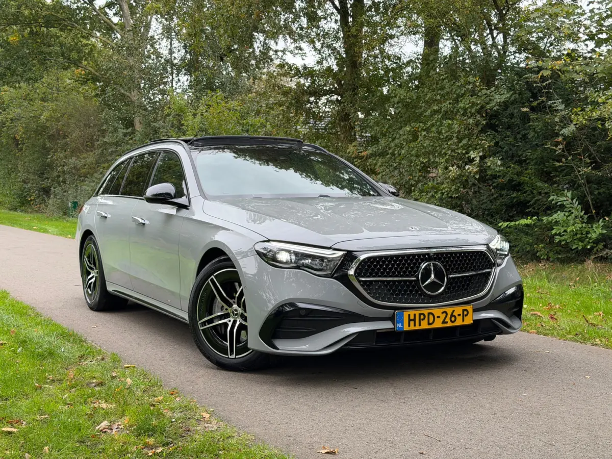 300 de 4MATIC AMG Line | Superscreen | Pano | Burmester | Nightpakket | BTW |