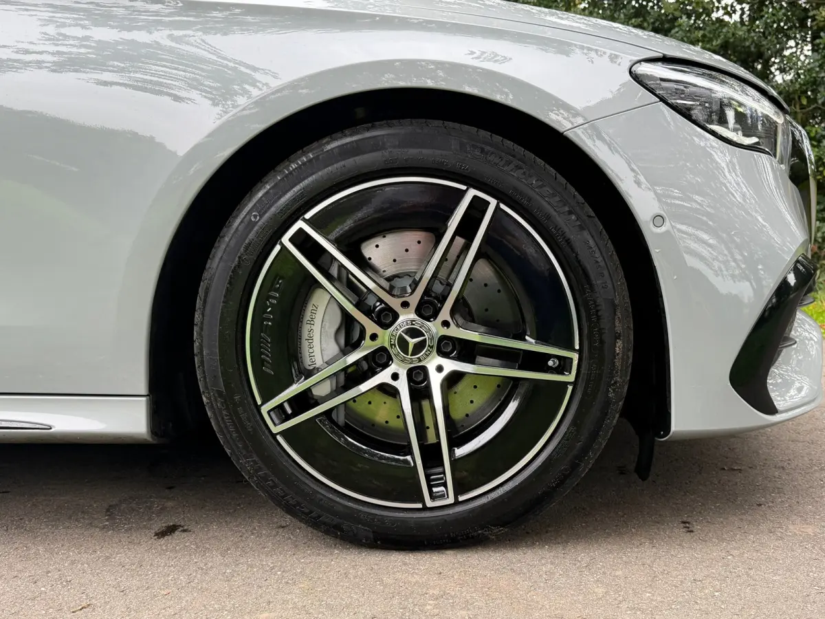 300 de 4MATIC AMG Line | Superscreen | Pano | Burmester | Nightpakket | BTW |