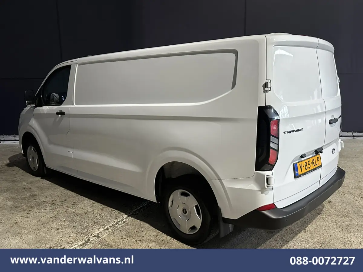 2.0 TDCI 136pk L2H1 Euro6 Airco | Leder | Camera | LED | Apple Carplay | Cruisecontrol Android Auto, Verwarmde Voorruit, Parkeersensoren, Bijrijdersbank, 2740kg trekvermogen