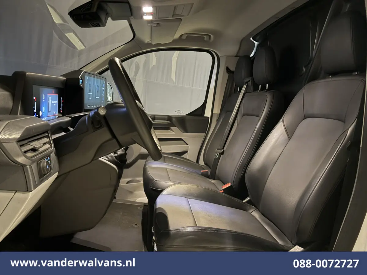 2.0 TDCI 136pk L2H1 Euro6 Airco | Leder | Camera | LED | Apple Carplay | Cruisecontrol Android Auto, Verwarmde Voorruit, Parkeersensoren, Bijrijdersbank, 2740kg trekvermogen