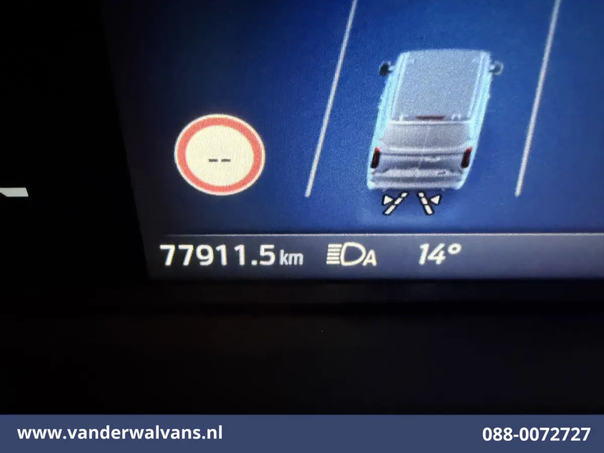 2.0 TDCI 136pk L2H1 Euro6 Airco | Leder | Camera | LED | Apple Carplay | Cruisecontrol Android Auto, Verwarmde Voorruit, Parkeersensoren, Bijrijdersbank, 2740kg trekvermogen
