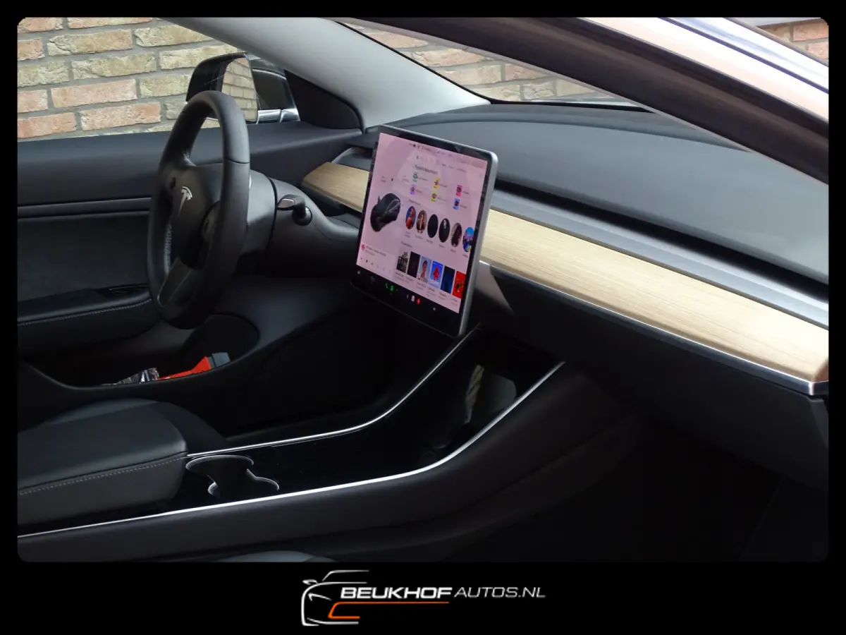 Long Range AWD 75 kWh FSD Pano Leer Soh 90%