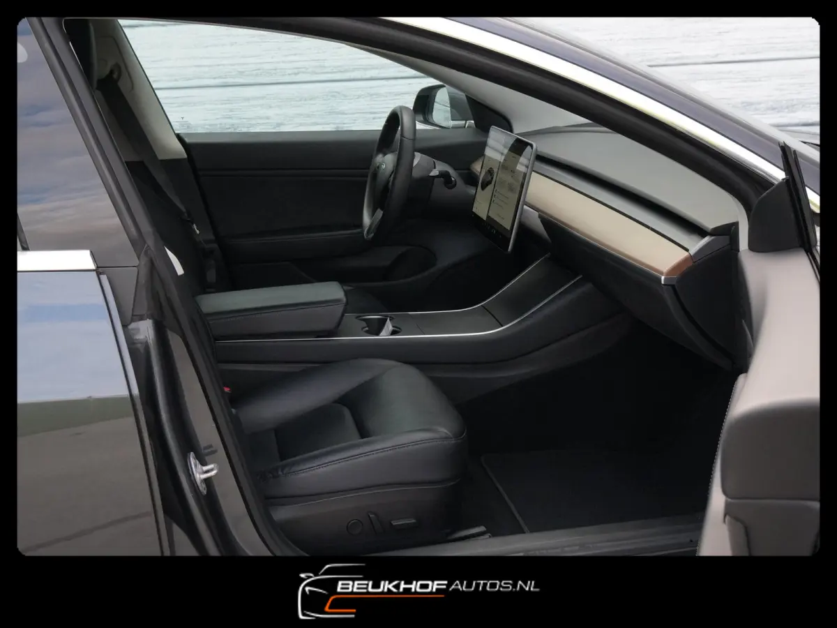 Long Range AWD 75 kWh FSD Pano Leer Soh 90%