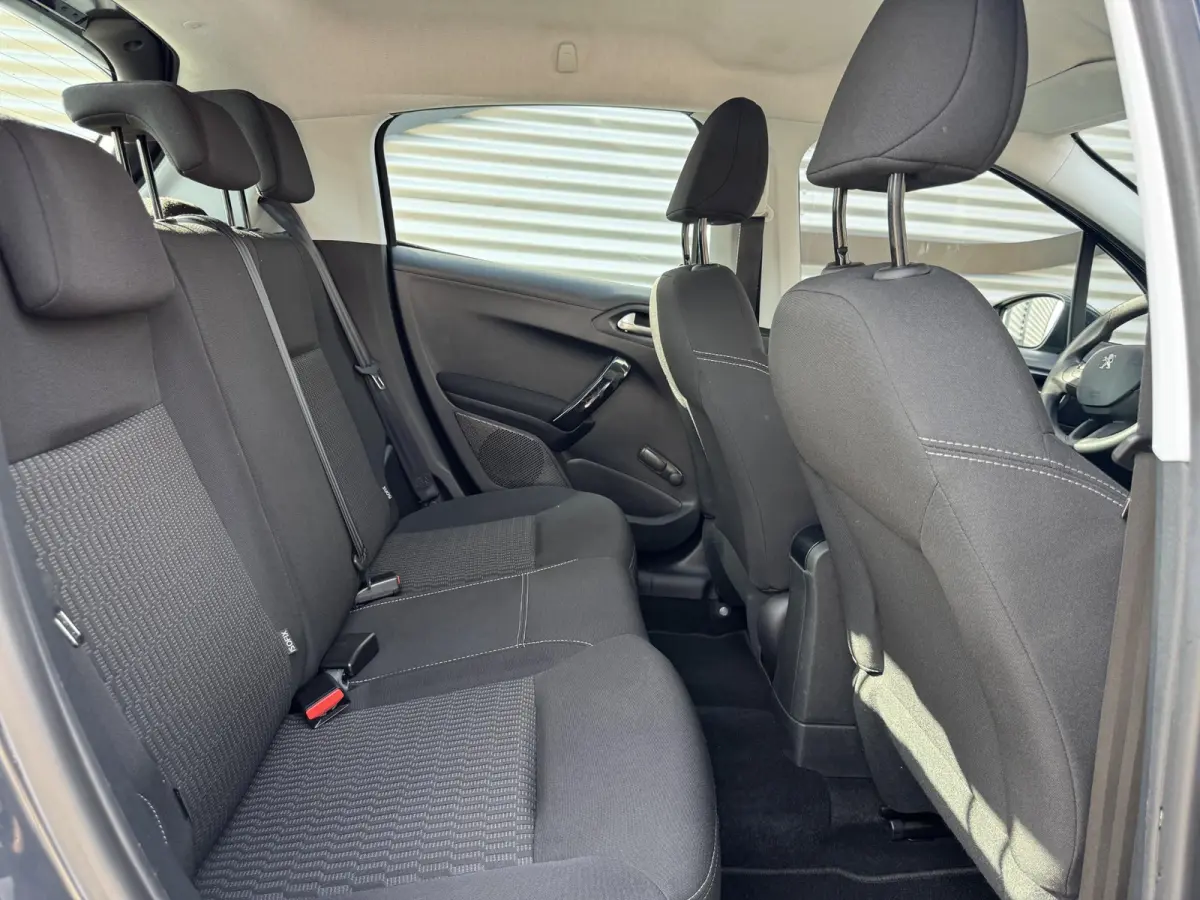 1.2 PureTech Blue Lion Navi|Airco|Trekhaak|Cruise|PDC|Carplay|N.A.P|APK tot 05-2027
