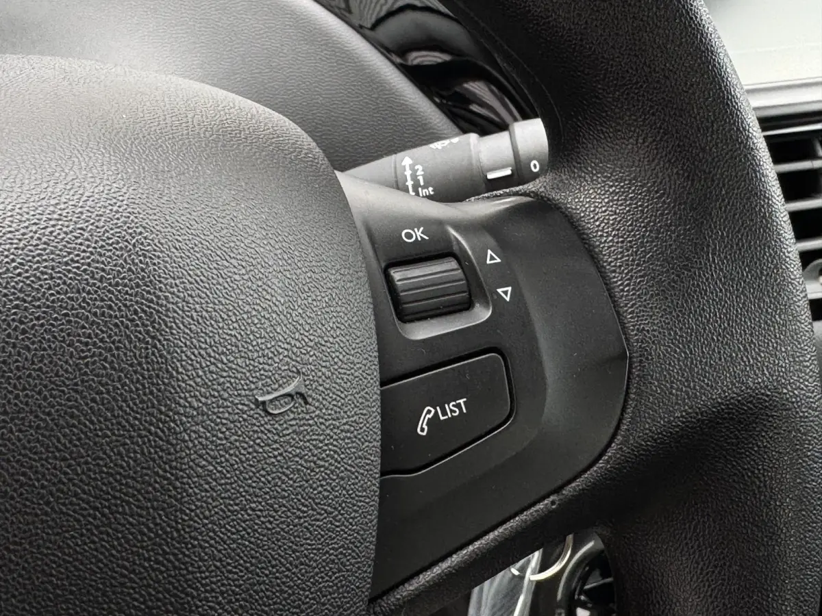 1.2 PureTech Blue Lion Navi|Airco|Trekhaak|Cruise|PDC|Carplay|N.A.P|APK tot 05-2027