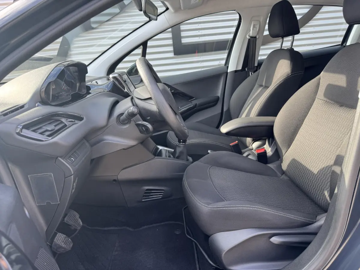 1.2 PureTech Blue Lion Navi|Airco|trekhaak|Cruise|PDC|Carplay|N.A.P|APK tot 05-2027