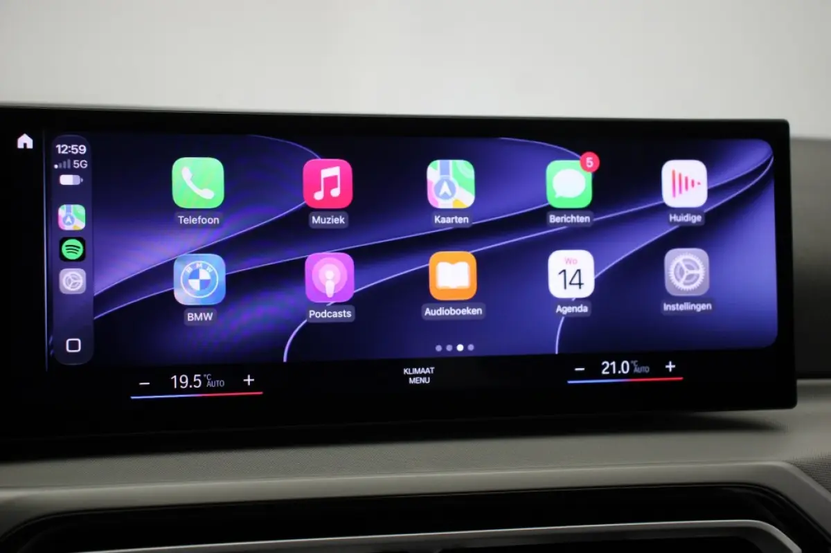 320e - Digitaal Cockpit, Carplay, Cruise, Trekhaak