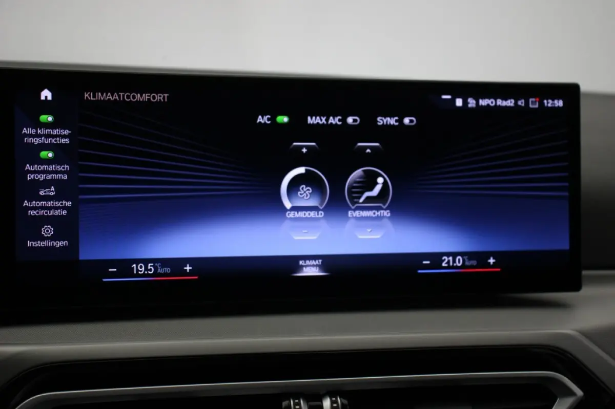 320e - Digitaal Cockpit, Carplay, Cruise, Trekhaak