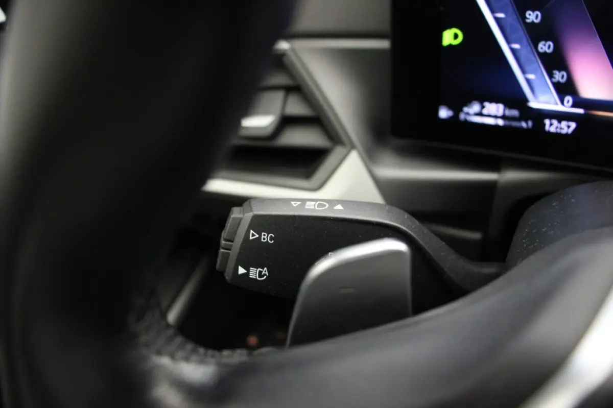 320e - Digitaal Cockpit, Carplay, Cruise, Trekhaak