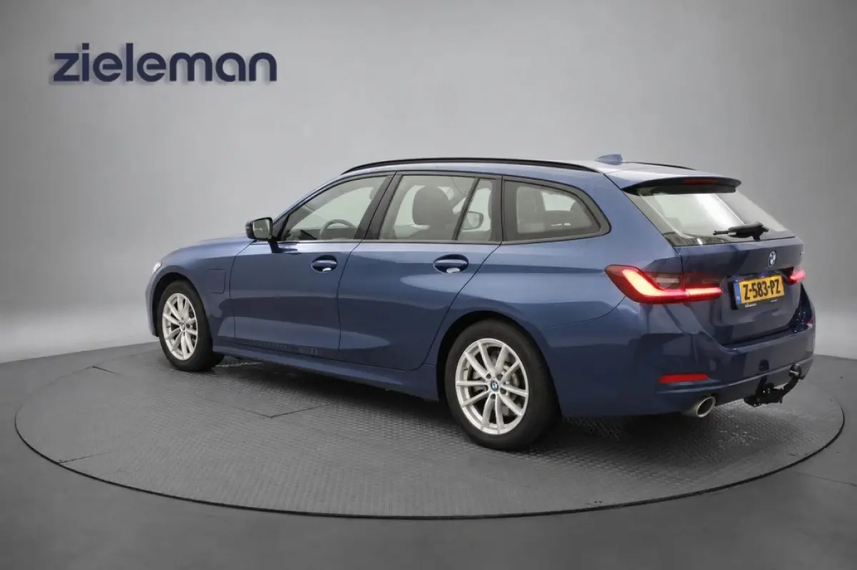 320e - Digitaal Cockpit, Carplay, Cruise, Trekhaak