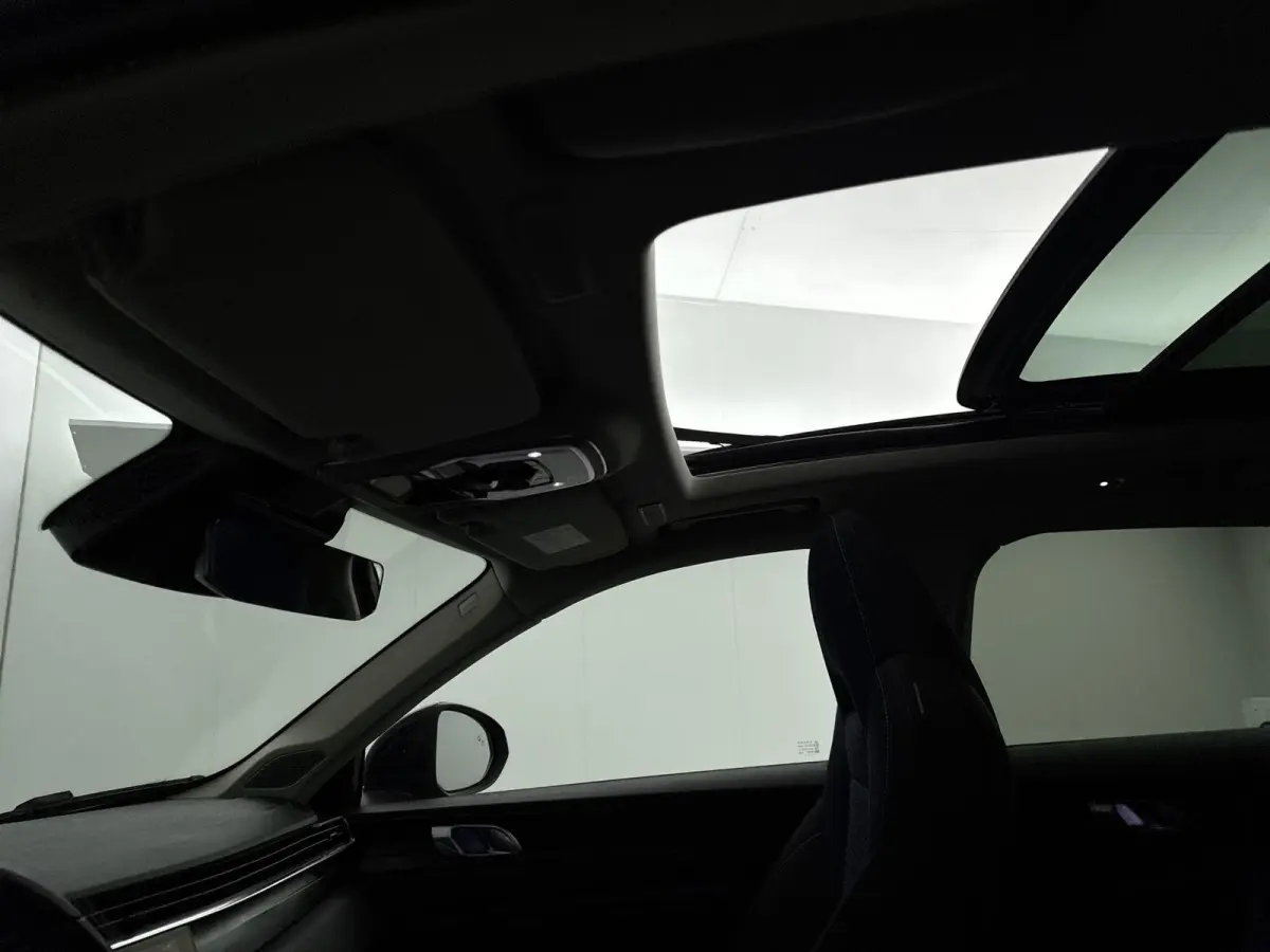 1.5 | PANORAMADAK | ELEK.STOELEN MET MEMORY | 360 CAMERA | CLIMATE CONTROL | STOELVERWARMING | DIGITAAL DASHBOARD |