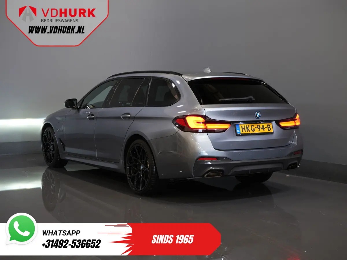 530e Hybrid 292 pk/ M-Sport & Shadow pak/ Garantie/ Onderhoud/ Pano/ Laser/ HUD/ H&K/ Leer/ Stoelverw./ Carplay/ Navi/ Clima/ Camera/ Trekhaak/ Alarm/ 20"