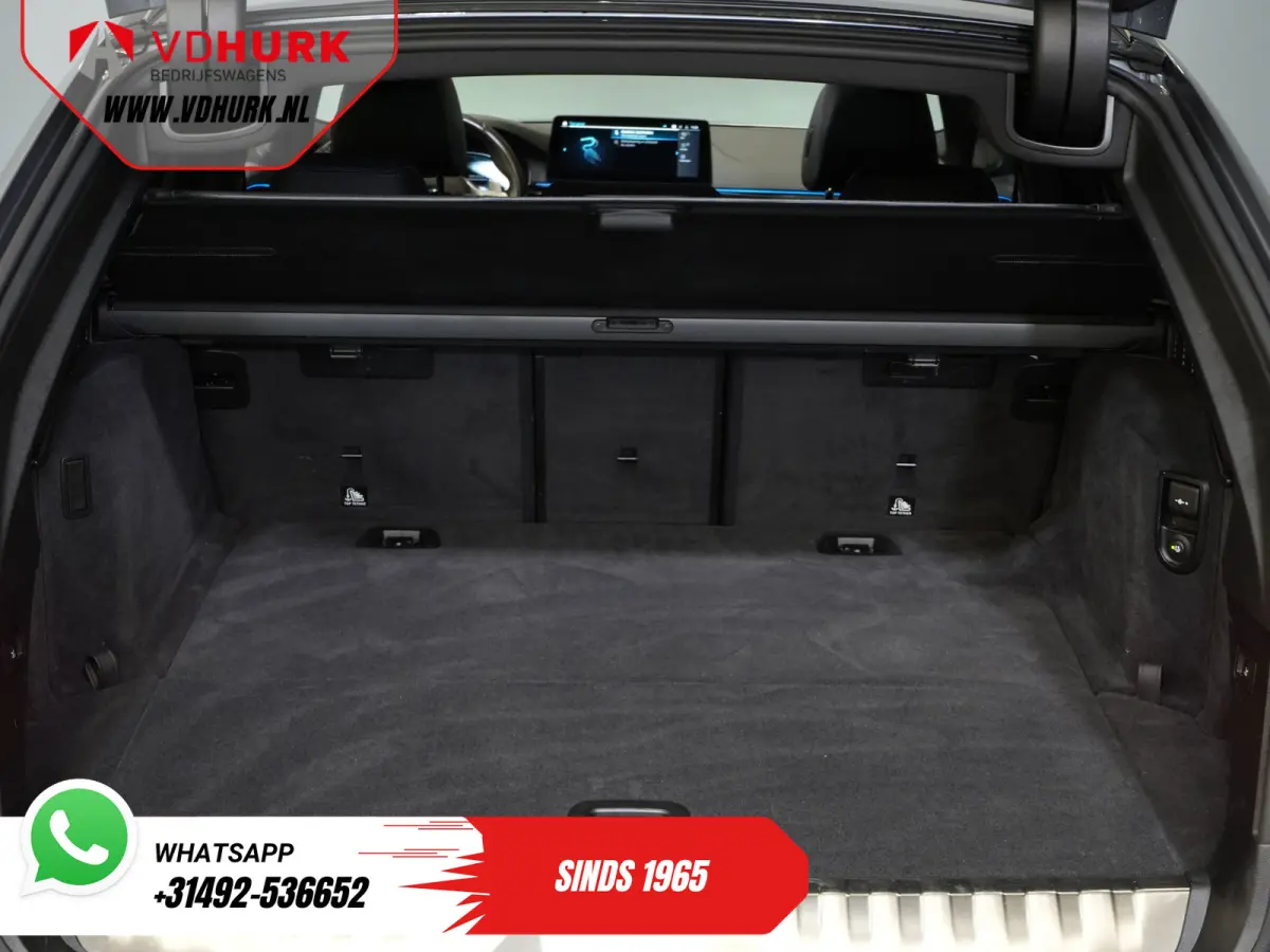 530e Hybrid 292 pk/ M-Sport & Shadow pak/ Garantie/ Onderhoud/ Pano/ Laser/ HUD/ H&K/ Leer/ Stoelverw./ Carplay/ Navi/ Clima/ Camera/ Trekhaak/ Alarm/ 20"