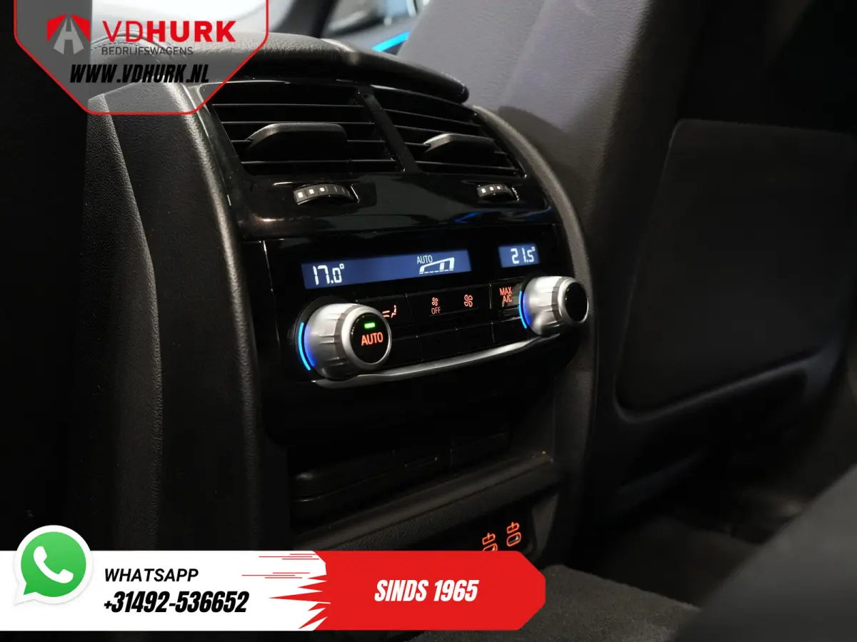 530e Hybrid 292 pk/ M-Sport & Shadow pak/ Garantie/ Onderhoud/ Pano/ Laser/ HUD/ H&K/ Leer/ Stoelverw./ Carplay/ Navi/ Clima/ Camera/ Trekhaak/ Alarm/ 20"