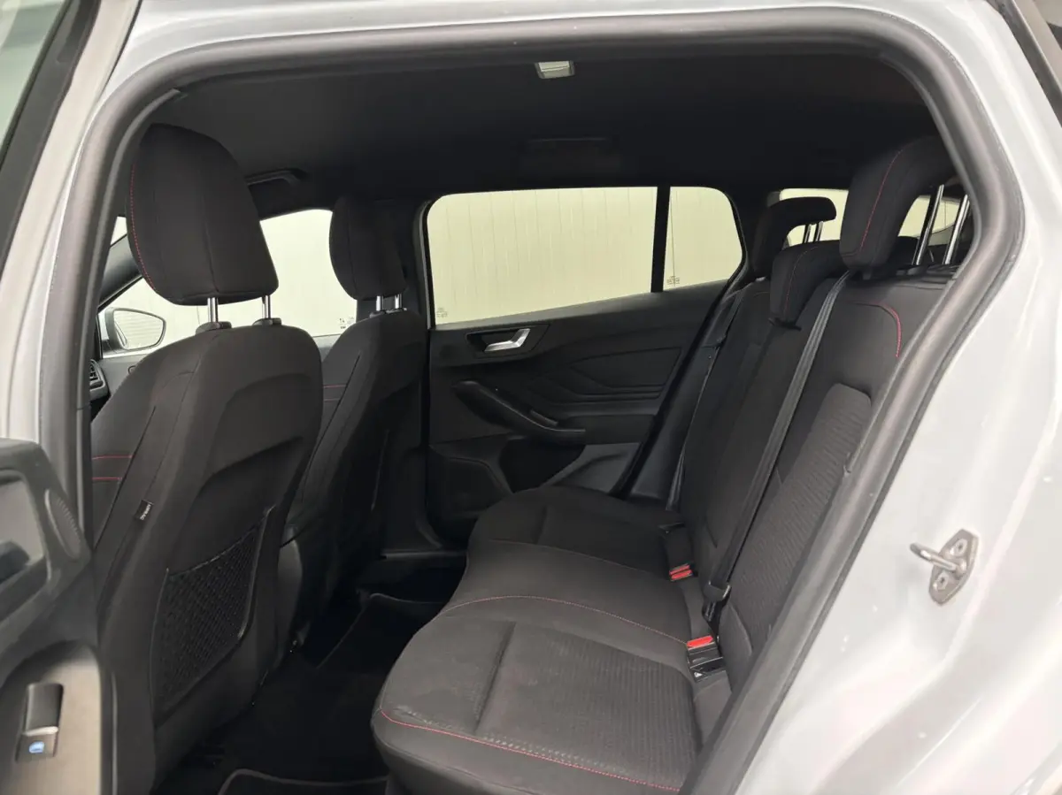 1.0 EcoBoost ST Line X Business / Digital Dash / Pack Winter / B&O / Lage KM / NL Auto / DealerOH!