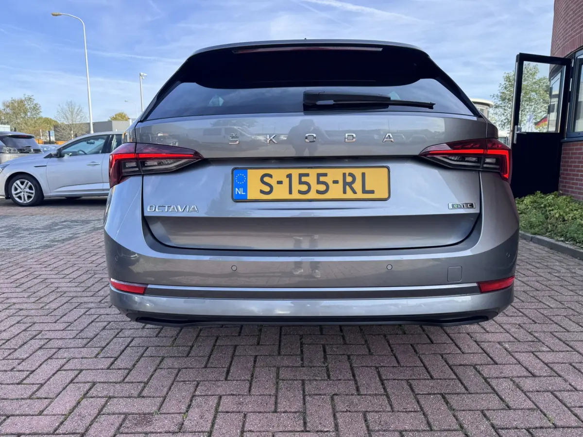 1.0 e-TSI Business Edition Plus, Led, Automaat, Carplay,
