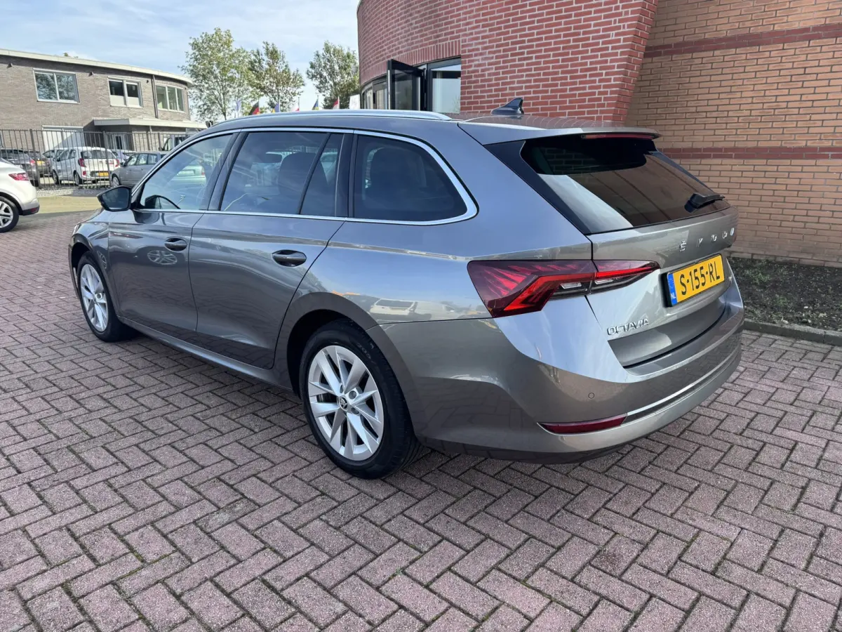 1.0 e-TSI Business Edition Plus, Led, Automaat, Carplay,