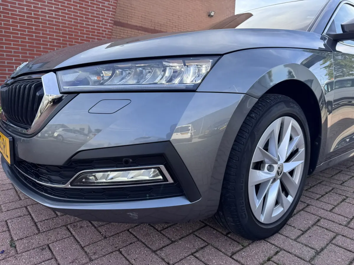 1.0 e-TSI Business Edition Plus, Led, Automaat, Carplay,